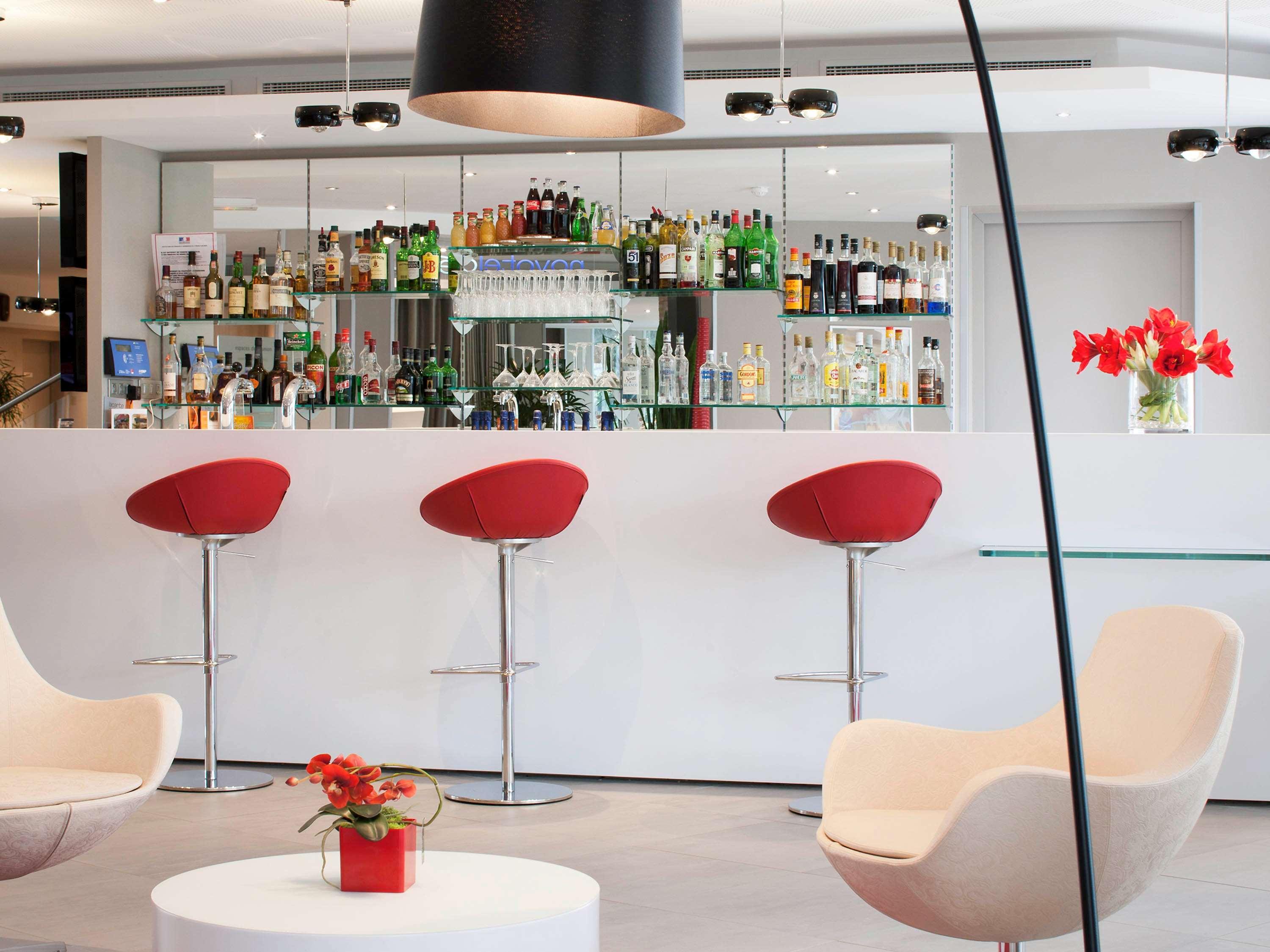Novotel Pau Pyrenees Lescar Eksteriør bilde