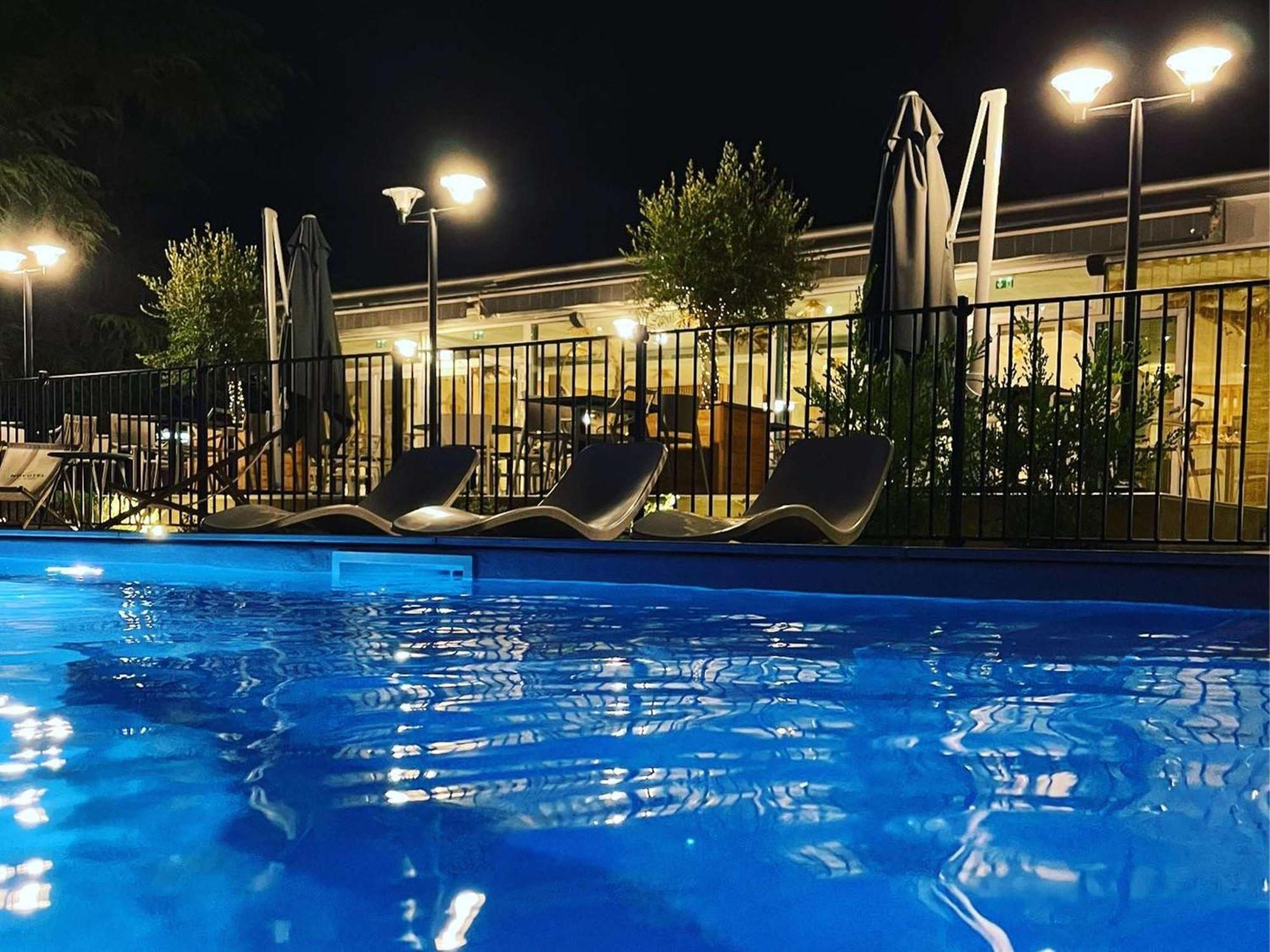 Novotel Pau Pyrenees Lescar Eksteriør bilde