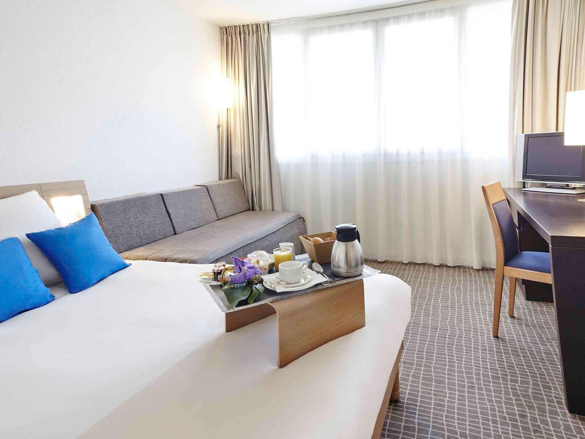 Novotel Pau Pyrenees Lescar Eksteriør bilde