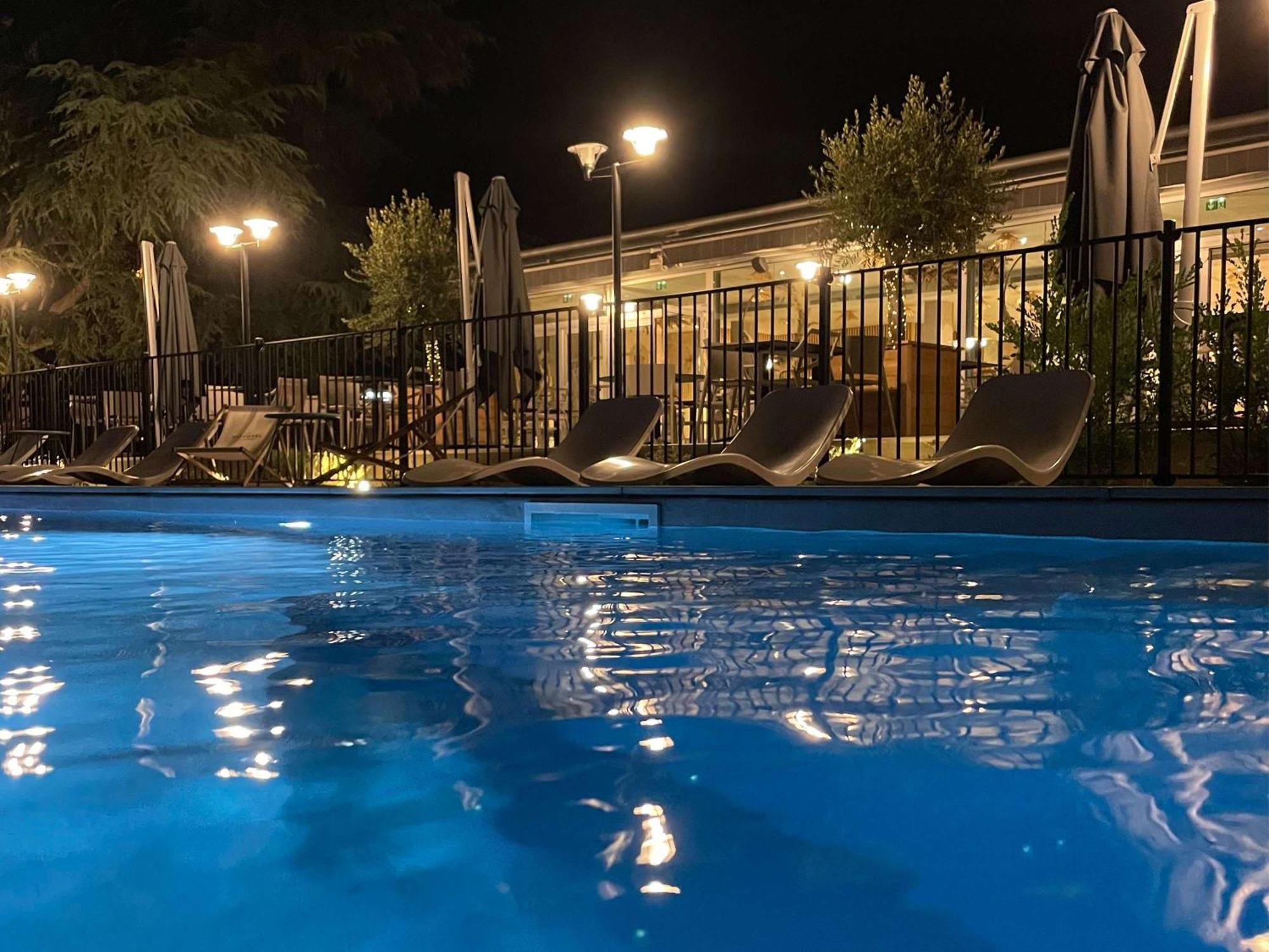 Novotel Pau Pyrenees Lescar Eksteriør bilde