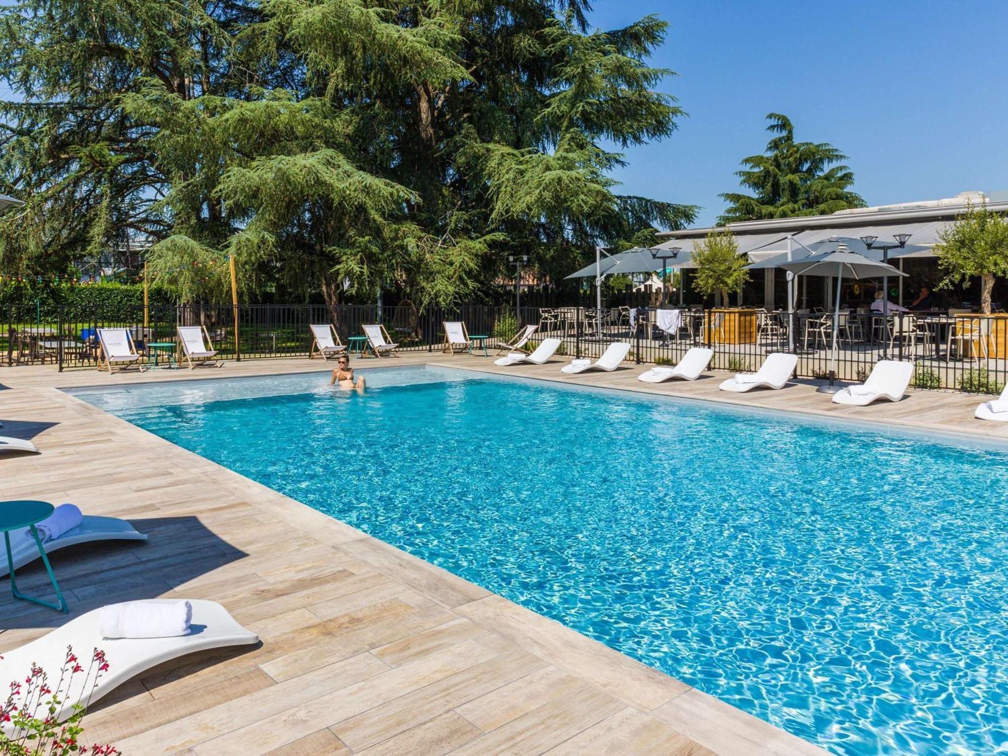 Novotel Pau Pyrenees Lescar Eksteriør bilde
